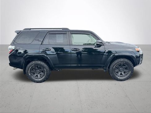 Used 2019 Toyota 4Runner TRD Off-Road Premium AWD/4WD image 6