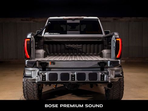 Used 2025 GMC Sierra 3500 AT4 w/ AT4 Premium Plus Package image 9