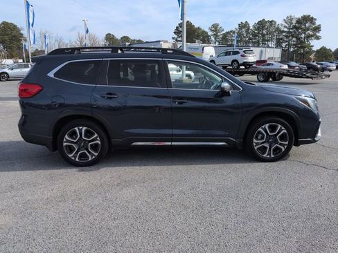 Used 2023 Subaru Ascent Limited w/ Technology Package image 2