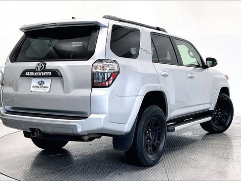 Used 2023 Toyota 4Runner TRD Off-Road Premium w/ Moonroof Package AWD/4WD image 2