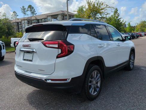 Used 2023 GMC Terrain SLT AWD/4WD image 6