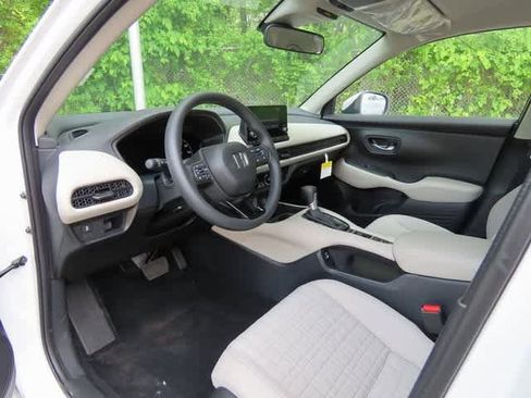 New 2026 Honda HR-V LX image 2