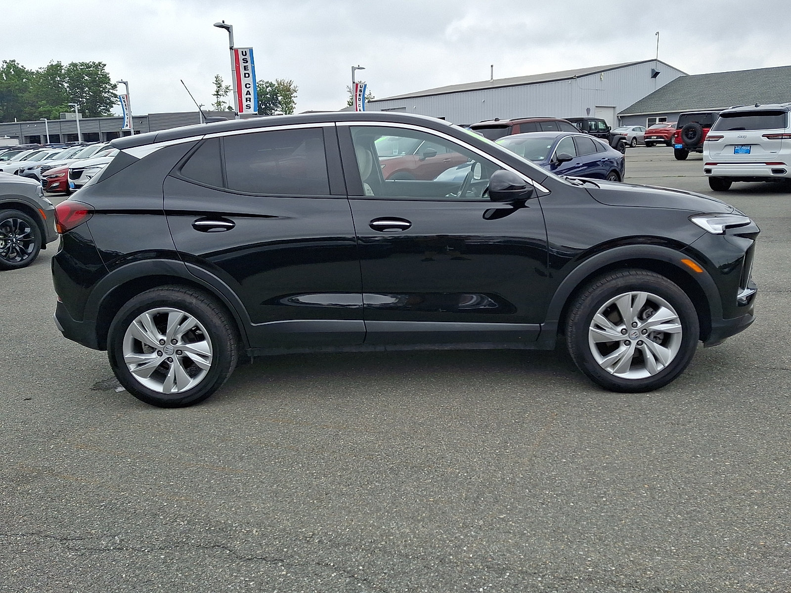 Certified 2024 Buick Encore GX Preferred AWD/4WD image 7