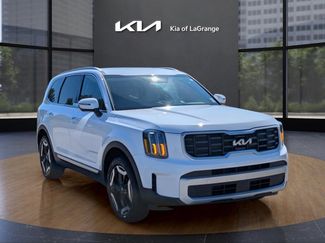 Used 2024 Kia Telluride S video 3