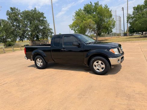 Used 2007 Nissan Frontier SE w/ SE Value Truck Pkg RWD image 19