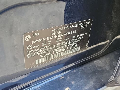 Used 2017 BMW 320i Sedan image 14