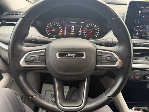 Used 2022 Jeep Compass Latitude w/ Convenience Group image 15