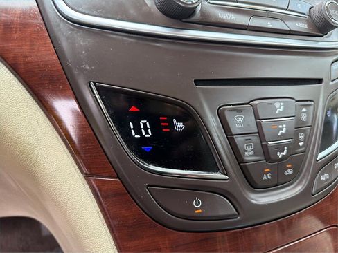 Used 2014 Buick Regal FWD image 29