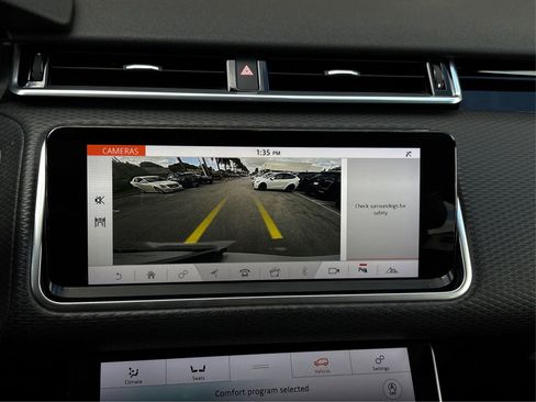 Used 2020 Land Rover Range Rover Velar R-Dynamic S image 25