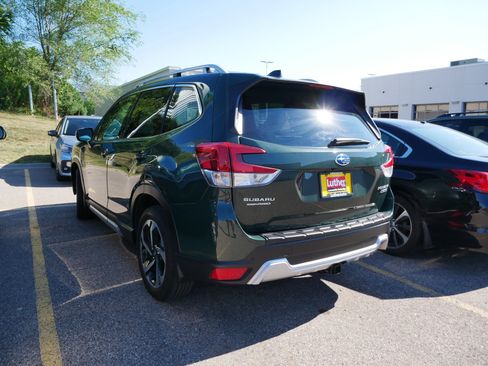 Used 2023 Subaru Forester Touring AWD/4WD image 3