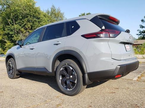 New 2026 Nissan Rogue SV image 9