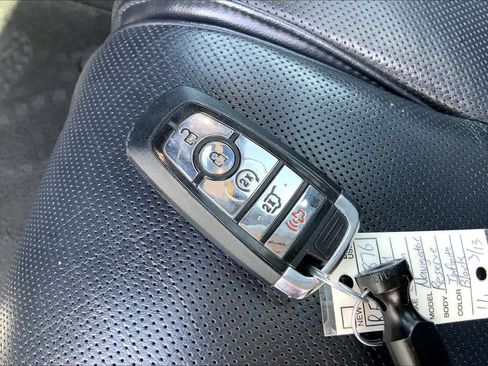 Used 2024 Lincoln Navigator Reserve image 30