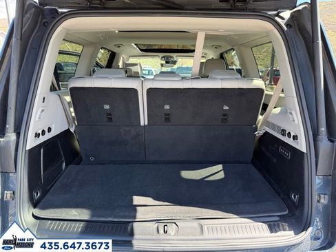 Used 2023 Jeep Wagoneer Series III w/ Premium Group I AWD/4WD image 37