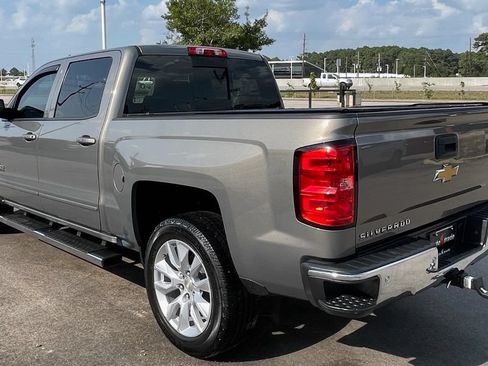 Used 2017 Chevrolet Silverado 1500 LT w/ Texas Edition RWD image 4
