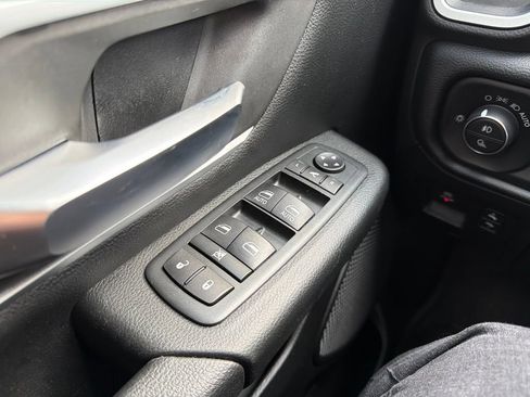 Used 2020 RAM 1500 Big Horn AWD/4WD image 15