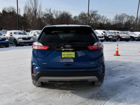 Used 2022 Ford Edge SEL w/ Convenience Package image 5
