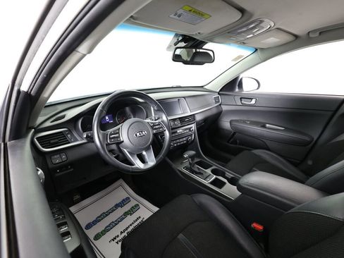 Used 2019 Kia Optima S FWD image 10