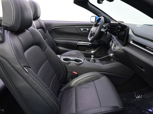 Used 2025 Ford Mustang GT Premium RWD image 20