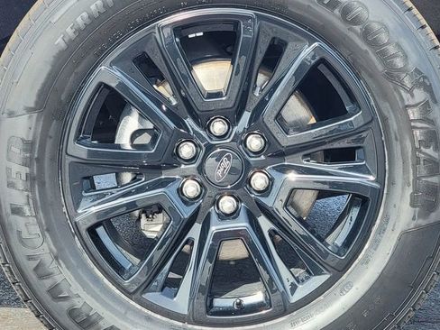 Certified 2024 Ford F150 Platinum w/ FX4 Off-Road Package AWD/4WD image 17