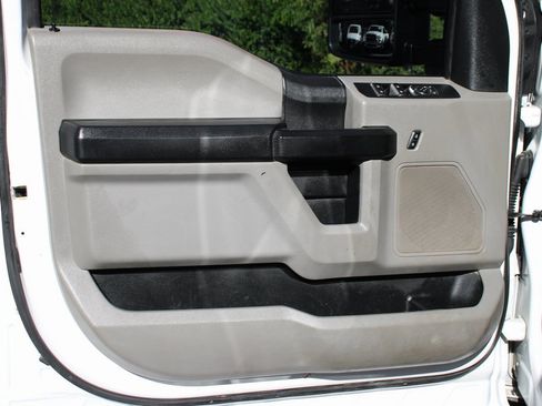 Used 2019 Ford F350 XL w/ Power Equipment Group image 14