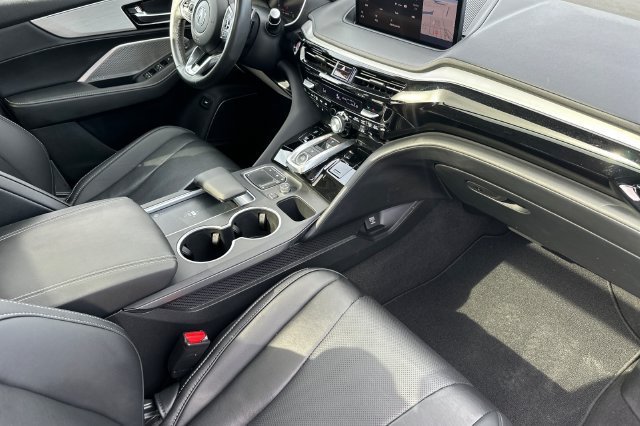 Used 2023 Acura MDX w/ Technology Package AWD/4WD image 19