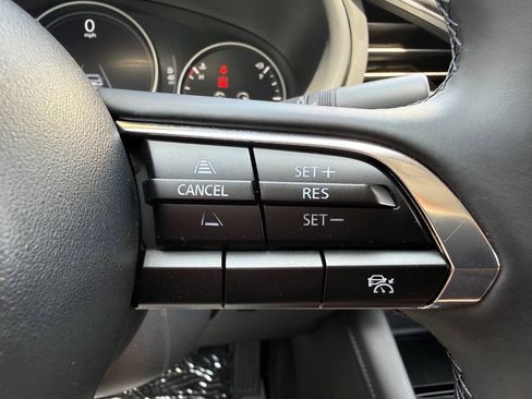 Used 2025 MAZDA MAZDA3 s FWD image 35