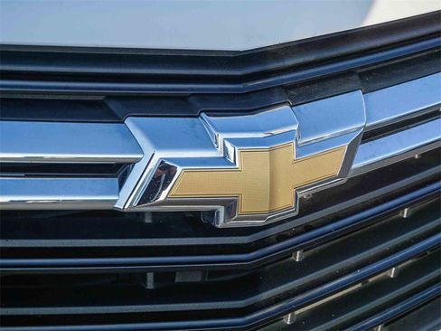 Used 2024 Chevrolet Equinox LT image 11