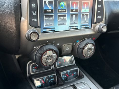 Used 2015 Chevrolet Camaro SS image 30