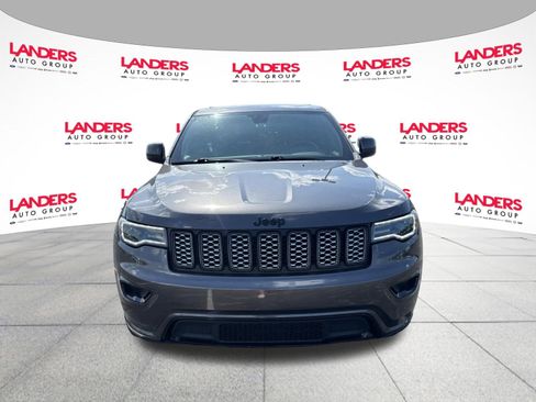 Used 2021 Jeep Grand Cherokee Laredo X AWD/4WD image 8