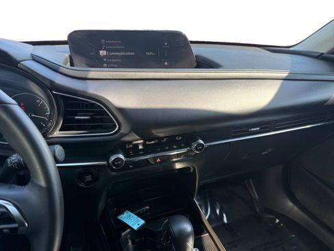 Used 2025 MAZDA CX-30 AWD 2.5 S w/ Preferred Package image 12