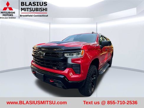 Used 2022 Chevrolet Silverado 1500 LT Trail Boss w/ Protection Package AWD/4WD image 3