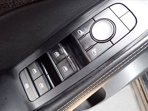 Used 2021 Nissan Rogue SV AWD/4WD image 14