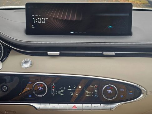 Certified 2025 Genesis GV70 3.5T Sport w/ Sport Advanced Package image 13