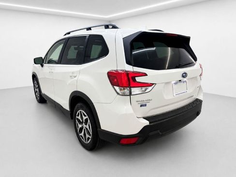 Used 2023 Subaru Forester Premium AWD/4WD image 5