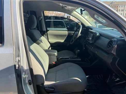 Used 2020 Toyota Tacoma SR5 image 11