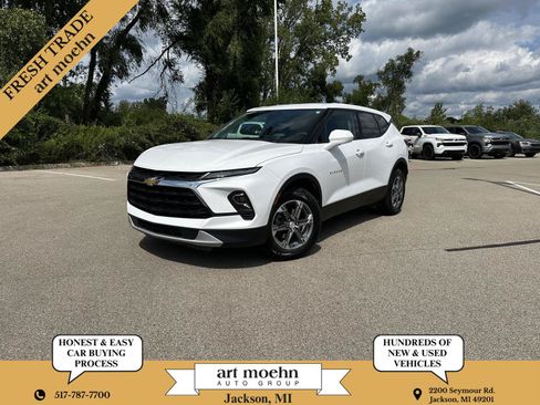Used 2023 Chevrolet Blazer LT FWD image 1