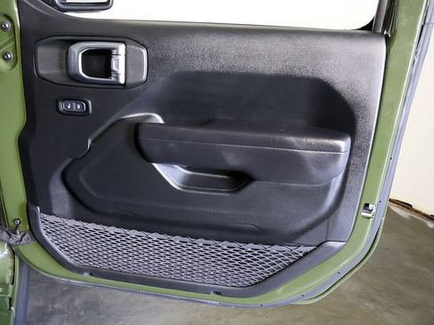 Used 2023 Jeep Wrangler Unlimited w/ Cold Weather Group AWD/4WD image 35