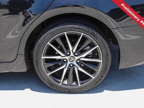Used 2021 Toyota Camry SE FWD image 11