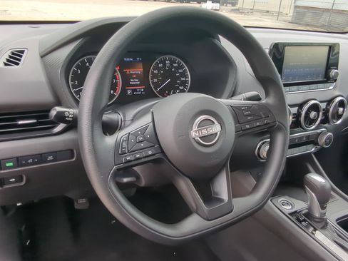 Used 2024 Nissan Sentra S image 16