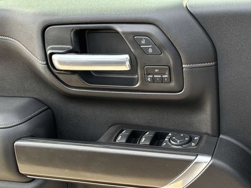 Used 2020 GMC Sierra 2500 AT4 w/ AT4 Premium Package image 23