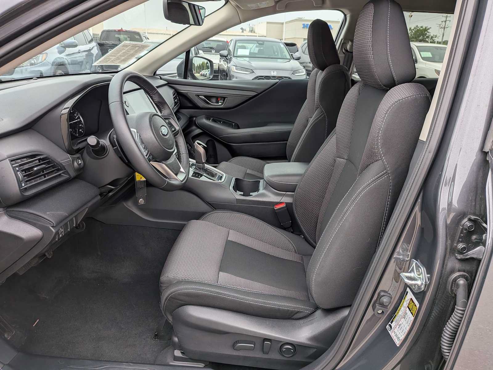 Used 2024 Subaru Outback Premium AWD/4WD image 15
