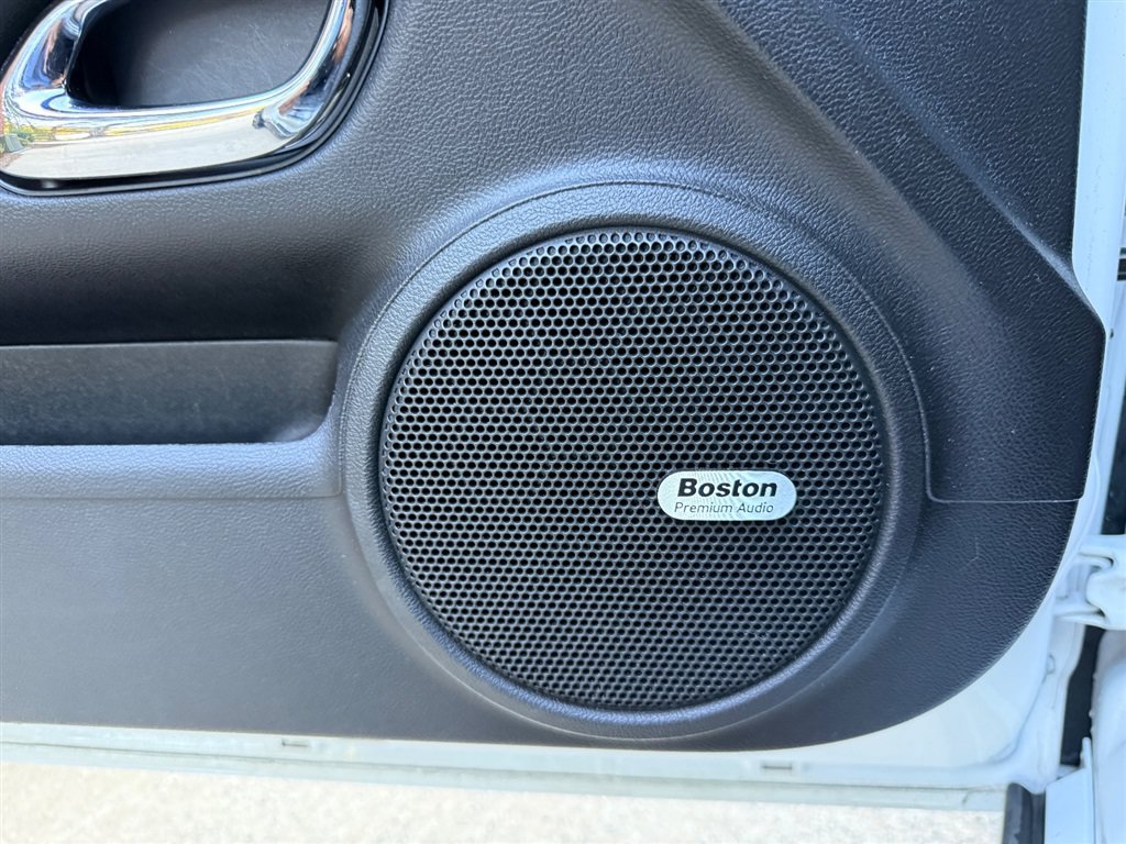 Used 2015 Chevrolet Camaro ZL1 RWD image 40