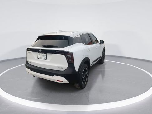 Certified 2025 Nissan Kicks SV AWD/4WD image 8