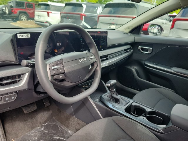 New 2026 Kia K4 FWD image 12