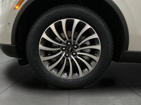 Used 2021 Lincoln Aviator Reserve w/ Equipment Group 201A image 13