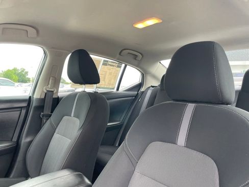 Used 2023 Nissan Sentra SV FWD image 19