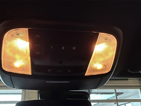 Used 2021 Dodge Durango GT image 36