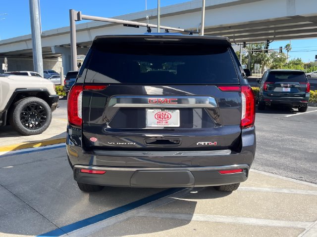 Used 2023 GMC Yukon AT4 w/ Technology Package AWD/4WD image 6