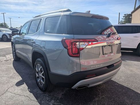 Certified 2023 GMC Acadia SLT w/ Technology Package image 3