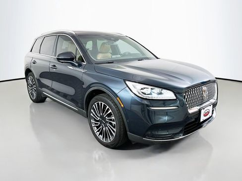 Used 2022 Lincoln Corsair Reserve w/ Equipment Group 201A image 3